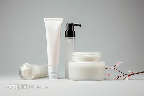 簡(jiǎn)約護(hù)膚品包裝與食用油的跨界啟示