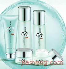 有喜化妝品 產品視覺與店鋪美學的完美融合